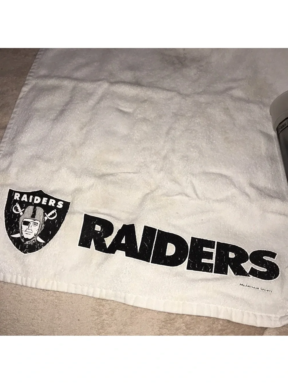 2 Oakland Raiders White Towels & Cup Fan Set - Black Logo